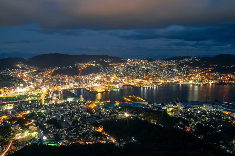 長崎-稲佐山からの1000万ドルの夜景写真